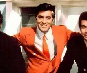 چه کسانی بهروز وثوقی را ممنوع الکار کردند؟