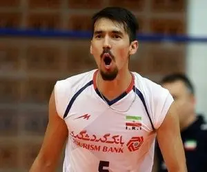 محرومیت سنگین فرهاد تعلیق شد!