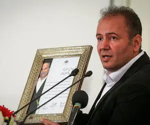 جاودانی: سال گذشته پرسپولیس برنده دیدار با سپاهان اعلام شد نظم مسابقات به هم نخورد؟ 