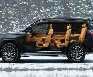 ماشین های لوکس؛ بزرگترین اینفینیتی جهان با چرخ های هیولایی از چرم تمساح ساخته شده