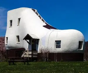 معماری خلاقانه؛ 10 تا از عجیب ترین خانه هایی که طراحی شده اند