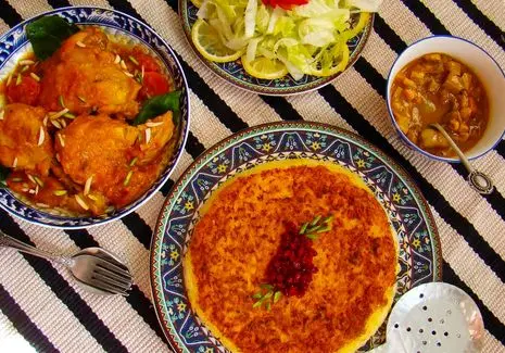 آموزش آشپزی؛ طعم خوشمزه مرغی که نه سرخ شده نه زعفرون داره