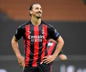 زلاتان منچستریونایتد را با خاک یکسان کرد!