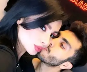 عاشقانه های دنیا جهانبخت و مهراد جم در خیابان