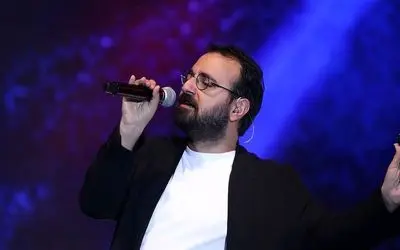 آواز احساسی/ اولین مدل از این نوع کنسرت توسط آرمان گرشاسبی شگفتی سالن رو برانگیخت
