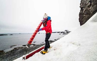 اقامت هیجان انگیز سحر دهنوی در قطب جنوب 