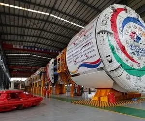 ساخت و ساز های کبیر؛ چینیا با ابزارای غول و ماشینای خفنشون تو یه روز کوهو حفاری کردن