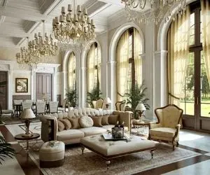 معماری خلاقانه؛ خونه ساخته اعیونی با دکوراسیون قصروار به رنگ نود و بژ