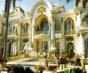 معماری خلاقانه؛ برای اعیونی بودن زندگیت باید ویلا بسازی پر زر و برق با پله شاهانه