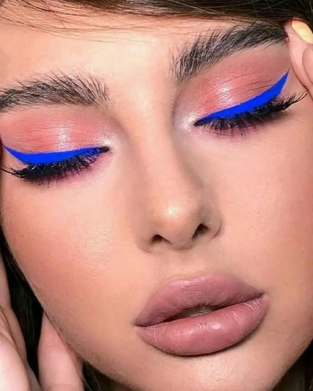 چگونه با آرایش کم سن تر دیده شویم؟