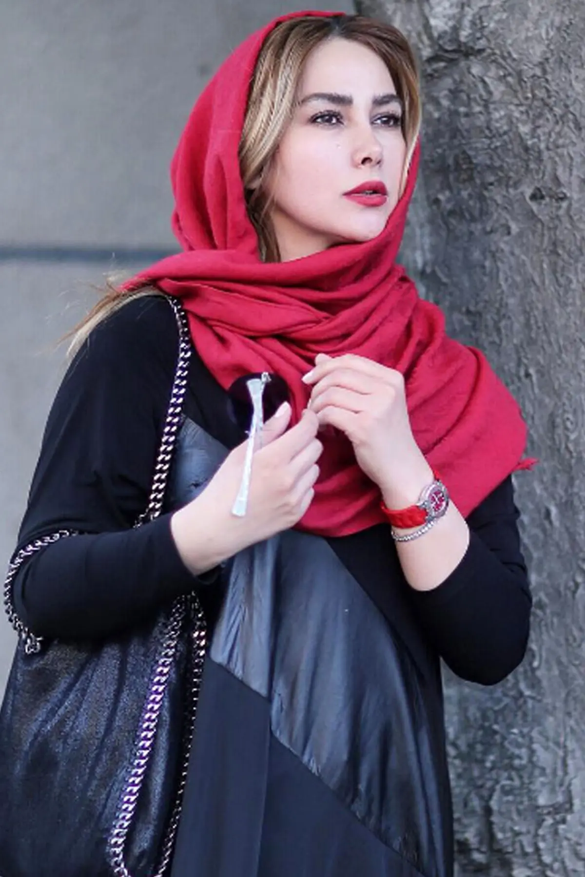 آناهیتا نعمتی