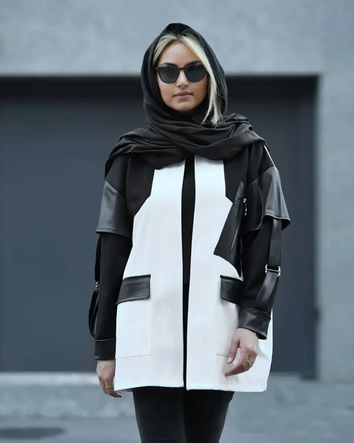 مانتو سفید