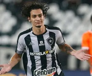 (عکس) جانشین بنزما در رئال؛ ستاره ای از سرزمین پله!