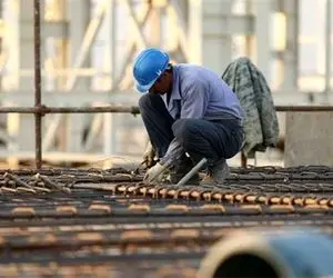 پایه حقوق کارگران در سال 140 حدود ۱.۵ میلیون تومان بیشتر شد