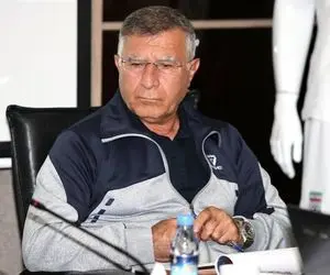 تصمیم‌گیری برای انتخاب مربی تیم امید