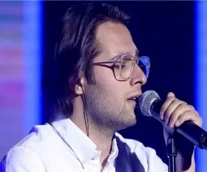 آواز احساسی/ اجرای اجساسی گروه ایهام که از زیبایی آهنگ همه سالن همراهی میکنند