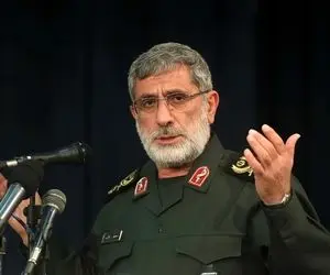 تصویری بسیار احساسی از سردار قاآنی و پدر سردار عباس نیلفروشان