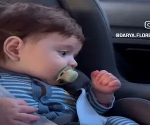 آواز شیرین؛ فنچ قنداقی قلدر فقط با این آهنگ میخوابه کلا مامان باباش باید همینو بذارن