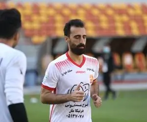 امین قاسمی نژاد با استقلال تمام کرد