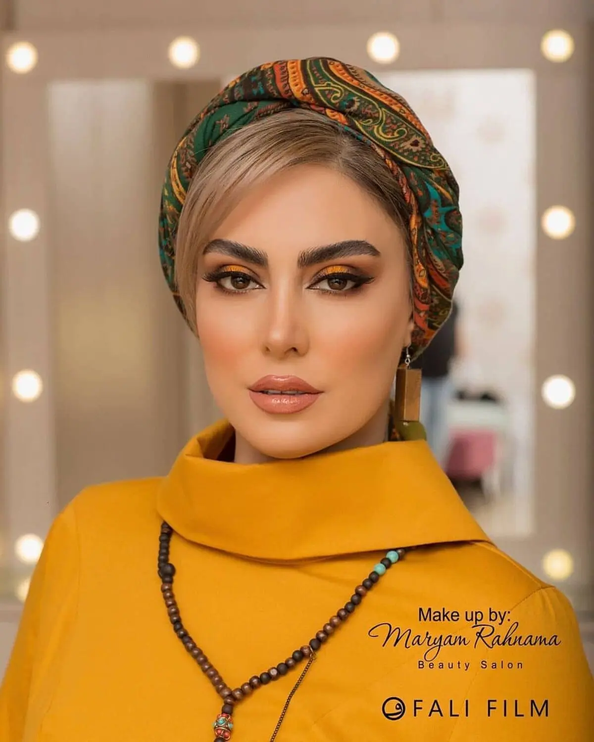 نیلوفر شهیدی