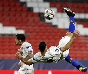 ریو فردیناند مبهوت قیچی برگردان دیوانه‌وار طارمی