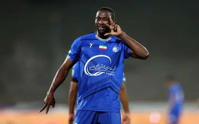 زمان جدایی مهاجم خارجی و جنجالی استقلال مشخص شد