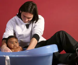 (عکس) دست مسی به شما بخورد بازیکن بارسلونا می شوید!