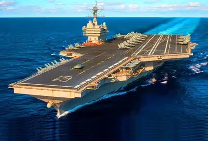 ناو جرالد فورد در حرکت به سمت خلیج فارس؛ این غول جنگی عظیم چه ویژگی‌ هایی داره؟