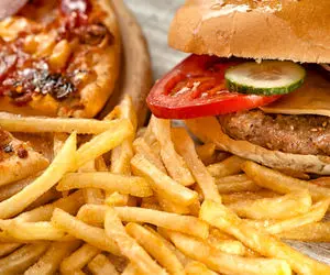 غذاهایی که شما را به سرطان نزدیک می کنند!