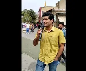 آواز خیابانی؛ ببینید این آقا چه محفلی گرمی کرده اونم با آهنگ تو رو دوستدارم!