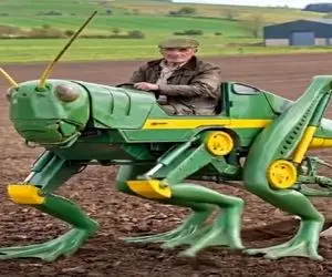 کشاورزی نوین؛ ملخ شخم زن که سواری میده ساختن