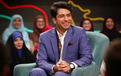 آواز اصیل/ آواز خوانی بی نظیر محمد معتمدی در بین تماشا گران 