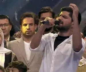 آواز جیگرسوز؛ عرفان طهماسبی کف زنان با آهنگ ای وای از دل سالن رو برد هوا ملتو نگاه