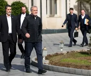 پوست خربزه زیر پای دولت چهاردهم؛ پروژه چند لایه مخالفان در پوشش حمله به برخی بانک‌ها