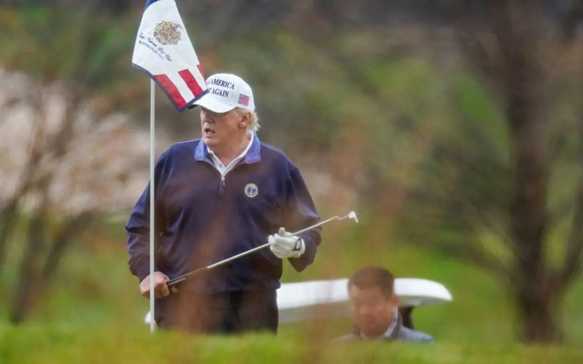 27681129_1605580516_2020-11-17T022510Z_1_LYNXMPEGAG047_RTROPTP_4_USA-ELECTION-TRUMP