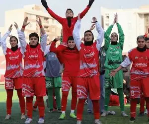 دختران پرسپولیس قهرمان شدن