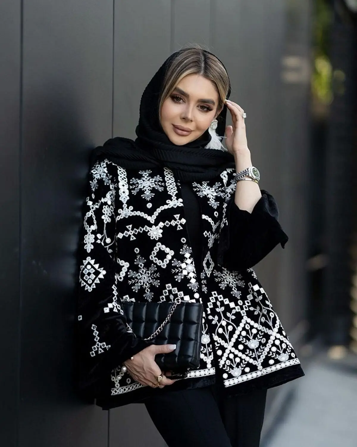 مانتو ژاکارد