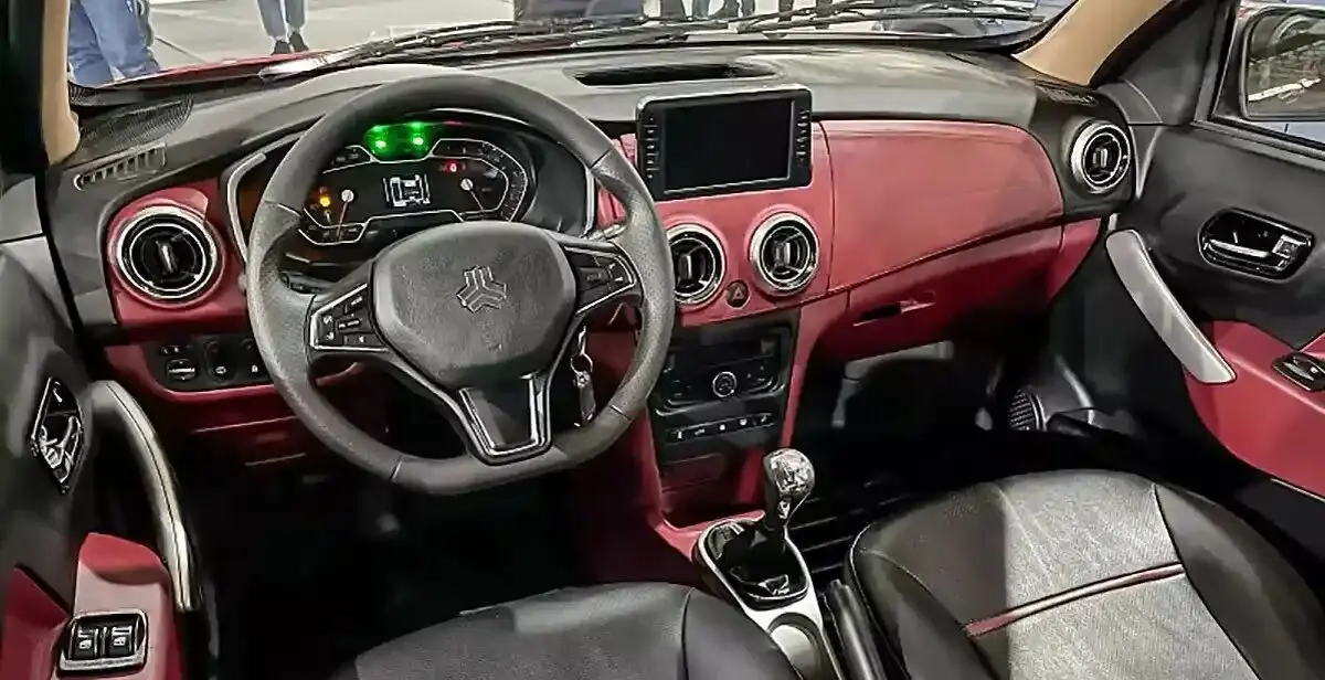 585