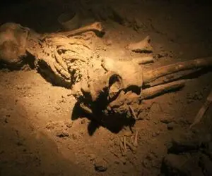 رموز کهن؛ باستان شناسان گور انسانهای نخستین را کشف کردند؛آنچه که دیدند باورکردنی نیست