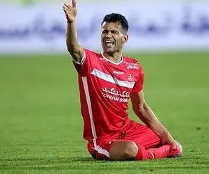 بازیکن پرسپولیس: در جیبم پولی نیست! 