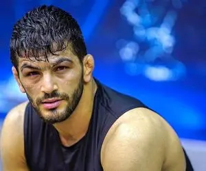 (عکس) این عکس از عروسی حسن یزدانی حسابی بحث‌ برانگیز شد