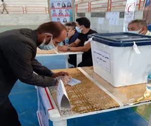 مردم در شعب اخذ رای از دو ماسک استفاده کنند