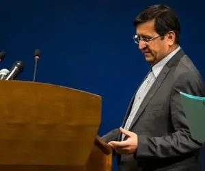 اعلام وصول طرح استیضاح وزیر اقتصاد / ۱۲ اسفند جلسه استیضاح همتی برگزار می شود