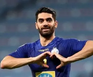 (عکس) علی کریمی روی تخت بیمارستان