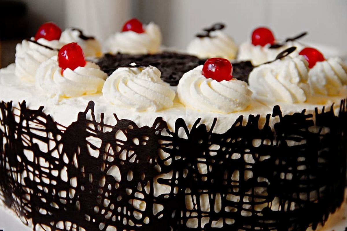 chocolate-cherry-cake-recipe
