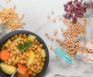 ترفندهای خانه داری؛ ترفندهای طلایی برای پخت سریع و بی‌نفخ حبوبات