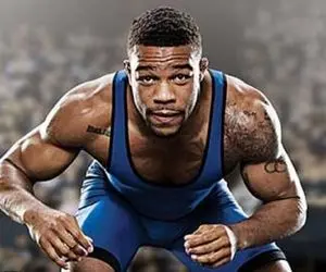 کُری کشتی‌گیر ایران برای جردن باروز