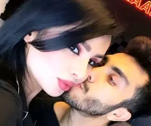 (عکس و ویدیو) بچه دنیا جهانبخت و مهراد جم نیامده خبرساز شد