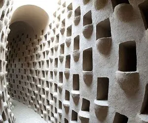 صندوقچه اسرار خشتی، برج اسرار آمیز کبوترخانه