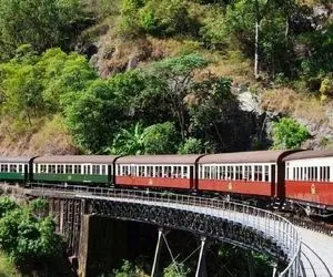 راه اندازی قطار شهری تبریز آذرشهر در دست اقدام